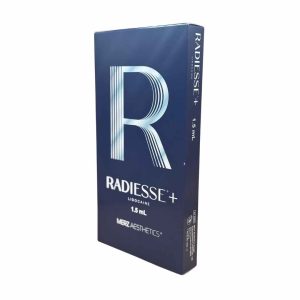 Inyectable Radiesse Plus de 1.5 ml de Merz, bioestimulador de hidroxiapatita de calcio para rejuvenecimiento facial.